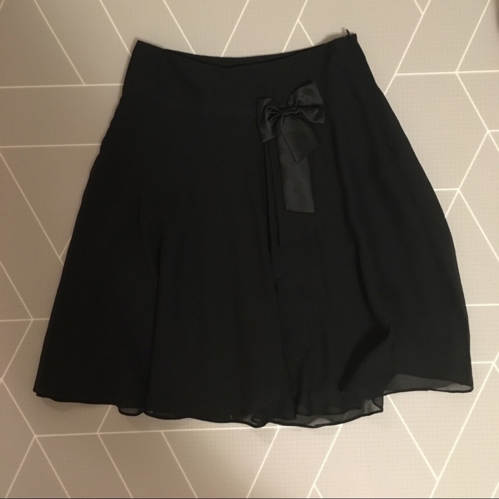 Black skirt
